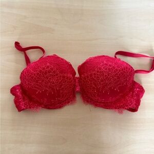 Victoria's Secret Vibrant Red Lace Bra